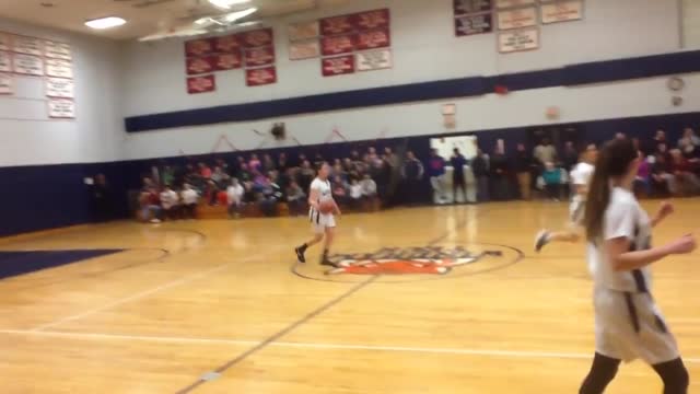 Lady Raiders Varsity Basketball Windsor Locks High School